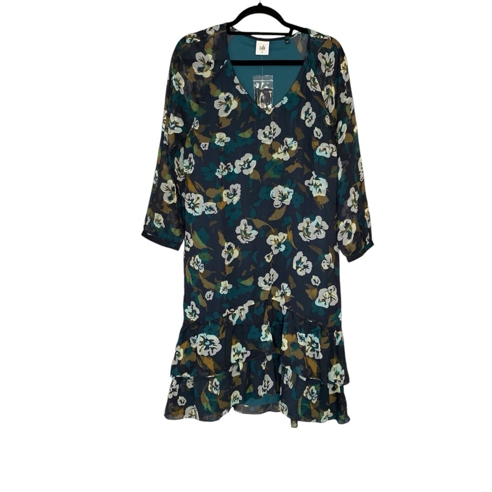 Cabi NWT style #3460 pirouette navy floral long sleeve shift dress. Size M